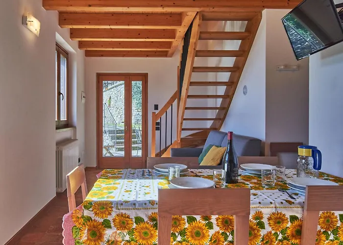 Residenza La Sassicaia By Interhome Дом отдыха Донго